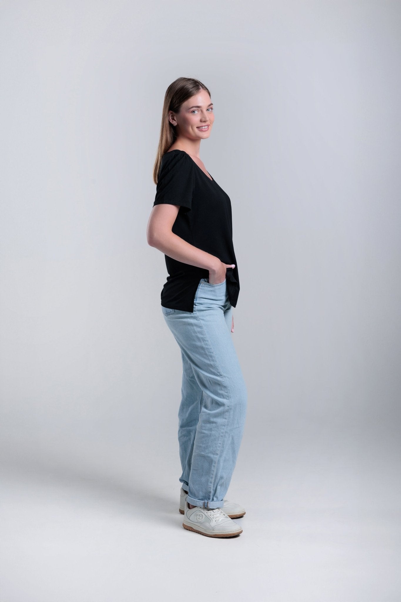 scoop neck bamboo Tee -Black- La Julie