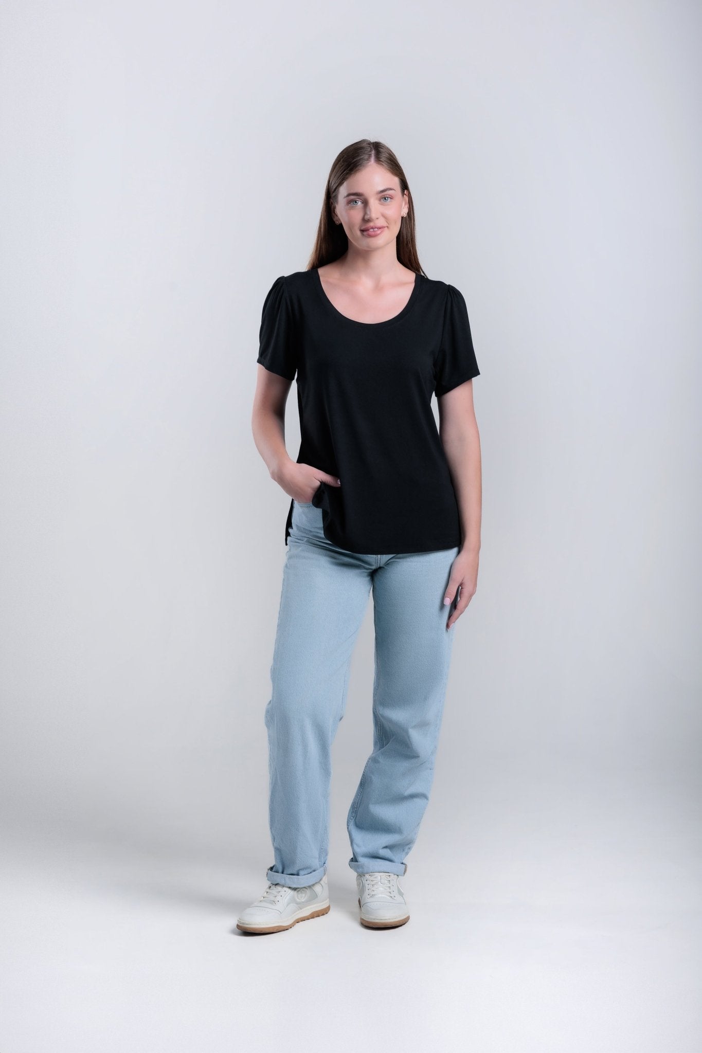 scoop neck bamboo Tee -Black- La Julie