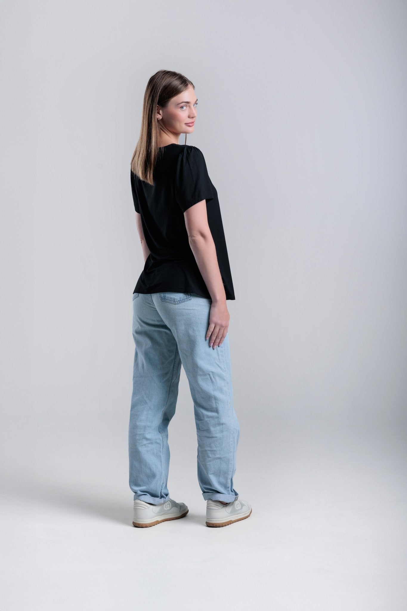 scoop neck bamboo Tee -Black- La Julie